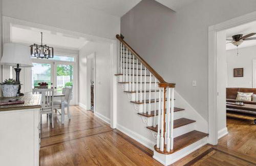 Colonial Manor - Photo 29