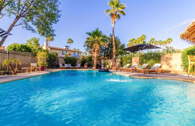 Tiki Paradise w Htd Pool Putt Grn Tiki Bar - Photo 48