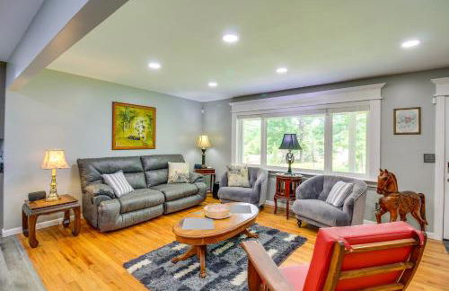 13 Mi to Guntersville Lake Henagar Gem with Hot Tub - Foto 4