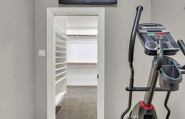 New Epic House-pool-theatre-hot Tub-game Room - Foto 23