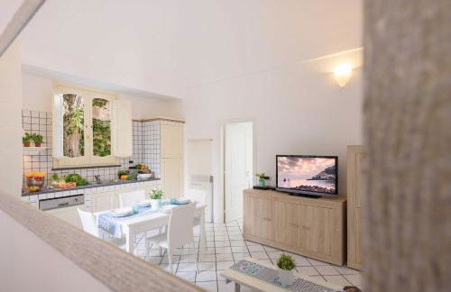 Cartiera Apartment with Pool by AMALFIVACATION - Photo 8