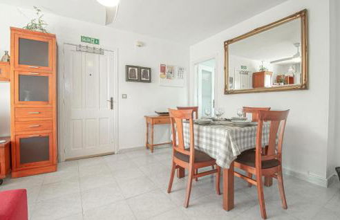 Amazing Apartment In Torrevieja - Foto 11