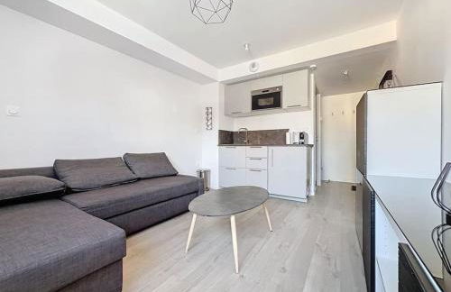 Studio paisible - métro Oullins centre - Foto 6