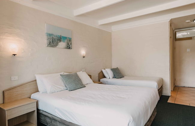 The Black Dolphin Holiday Park - Photo 55