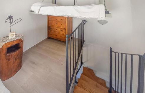 1 Bedroom Stunning Home In Palagnana - Foto 17