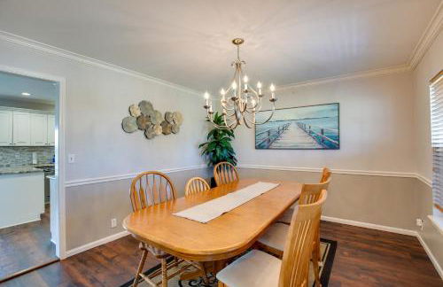 Game Room and Dock Waterfront Granbury Lake Retreat - Foto 7