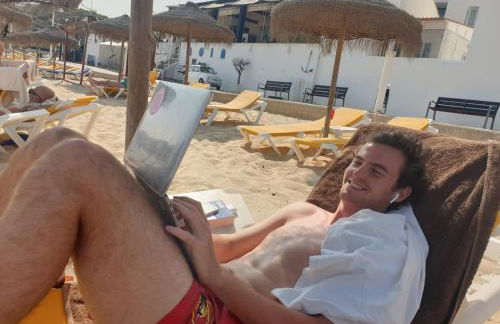 Stunning Villa with Pool & View near beach - Foto 59