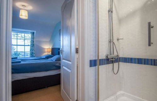 Bayview 2 - 2 Bedroom Apartment - Penally - Photo 34