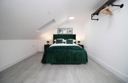 New Cardiff Bloc Exclusive Apartments By Prime Stays - Shops and Parking - Great for Groups and Families - Foto 67