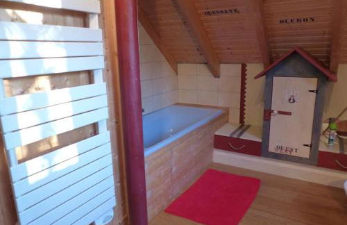 Chalet indépendant avec jardin et accès piscine près de St Pourçain - FR-1-489-151 - Foto 7
