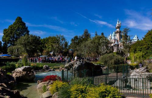 Hello Sunshine OC minutes to Disneyland-Family Friendly - Foto 73