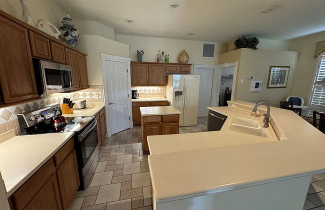 Southern Comfort on Hampton Lakes - The Ultimate Luxury Retreat! - Foto 12