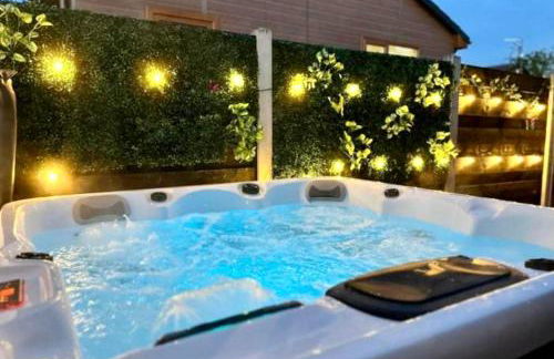 Willow Cottage with Hot tub - Foto 2