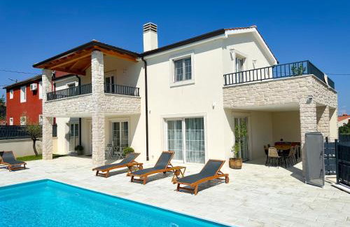 Villa Gaudeo with pool and EV station - Foto 1