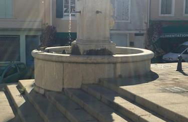 appartement. 2 à 4 pers. lit Queen-size. Au calme. - Foto 15