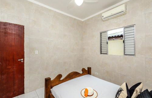 Casa confortável para Famílias e Grupos com Ar-condicionado em Praia Grande - Foto 23