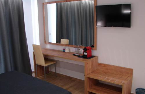 FOUR REASONS - Foto 40