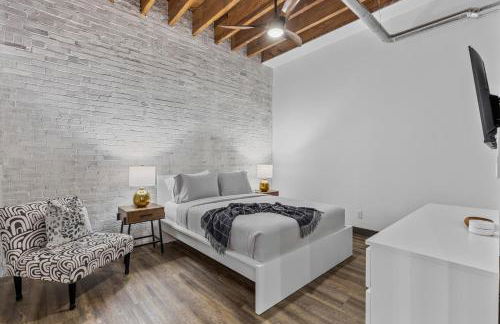 Brick & Bed Riverfront Lofts, 4K - Foto 8