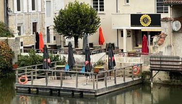 Le Quai 2, ancien Moulin au Bord de la Charente - Charme et Sérénité à Jarnac - Foto 2
