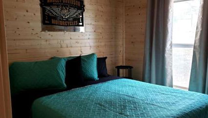 Lovely Nature Getaways near Austin, Texas, in this Cute Cabin Rental in Pipe Creek - Photo 5