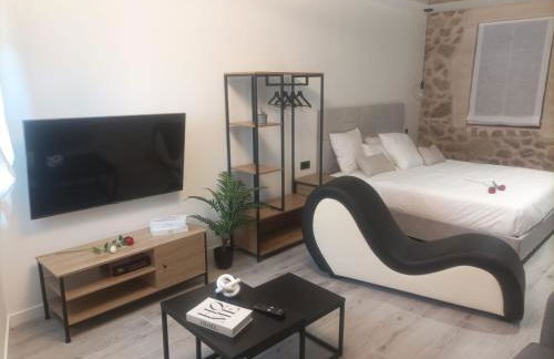 The Romantic Loft - Photo 8