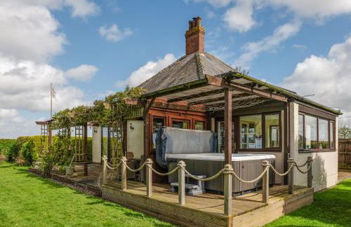 The Poplars - Photo 1