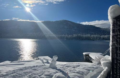 Beautiful Deluxe Studio w/Lake View #245 at Donner Lake Village - Foto 13