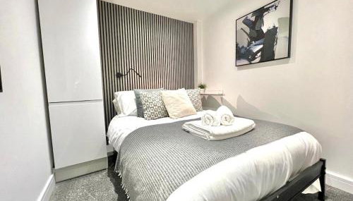 Yastayzzz at Studio 3 Bransford Road - Foto 2