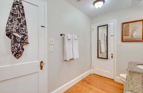 Welcoming Norcross Cottage with Deck and Shared Grill! - Foto 19