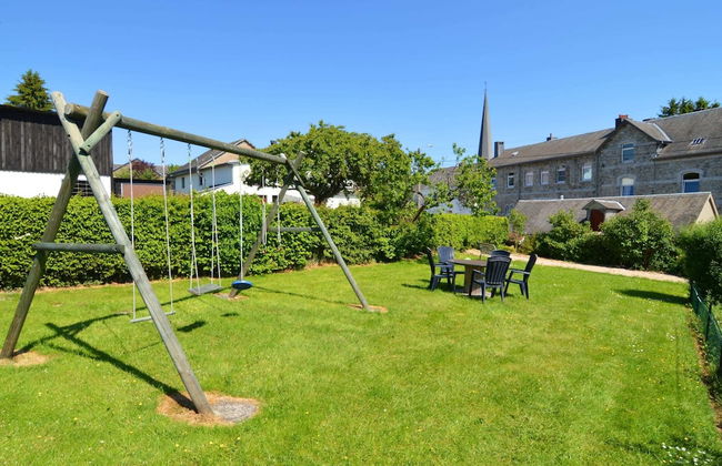 Family Home in Sainte ode - Photo 32