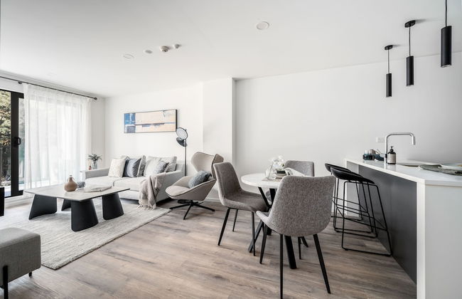 Sunrise Garden Suites - Photo 20