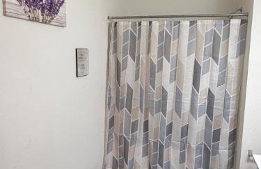 Classic 3bedrooms 2Bath - Photo 16