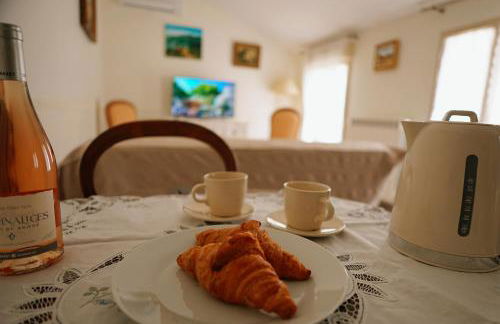 LaPetite Maison Abigail, Peaceful home in Avignon - Photo 30