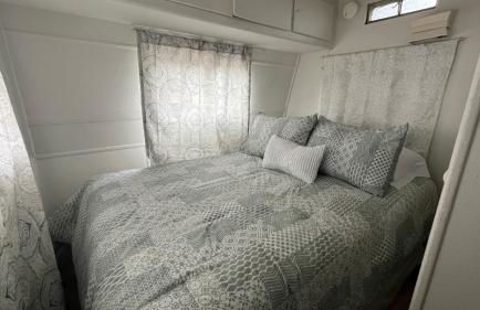 Cozy 1-bedroom mobile home with WiFi, AC in charming Silver City - Foto 10