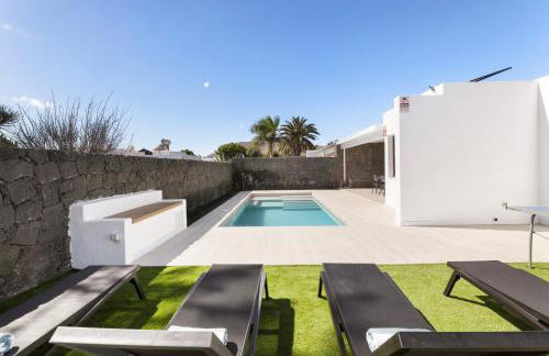 Villa Cactus - Large Private Plot - Heated Pool & BBQ - Luxury Vacation - Foto 6