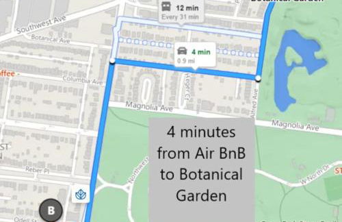 Tower Grove Getaway sleeps 8 - Foto 14