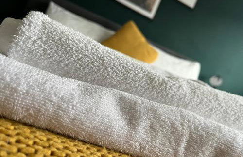 Durham 3 Bedroom House With Parking - Foto 5