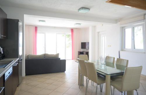 Beachfront Apartments Baricevic with Pool - Foto 11