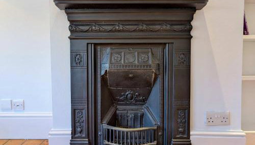 Stunning 4 Bedroom House in Old Windsor Perfect for Families & Groups - Foto 3