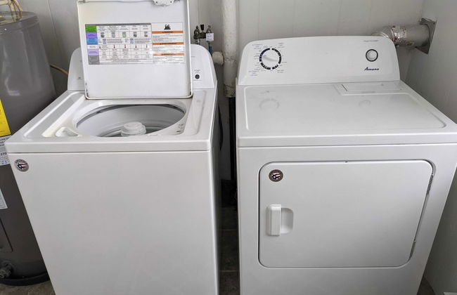 Harmony Cottage by Avantstay Lake Access, Hot Tub, Fire Pit, & Game Room - Foto 28