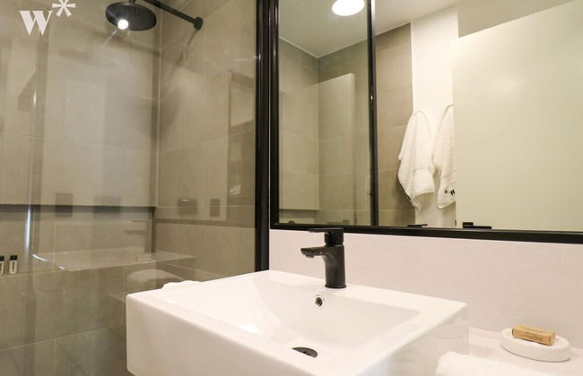 w Spectacular 2BR With Balcony in San Isidro - Photo 10