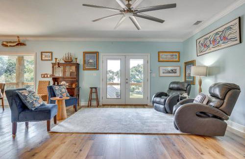 Waterfront Gulf Coast Home with Outdoor Oasis! - Foto 4