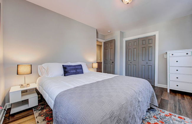 Chic Spacious Downtown Retreat - Foto 13