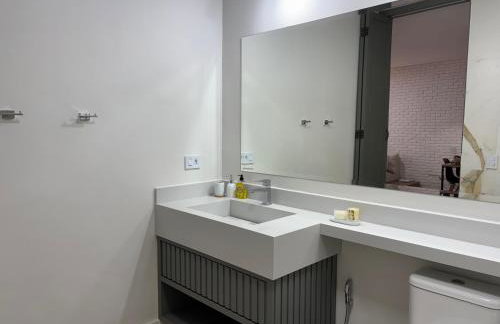 ENB1129 Flat Super Moderno com AC no Centro de SBC - Foto 8