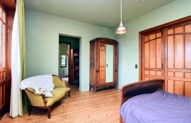 A Beautiful Art Nouveau House With an Enormous Garden - Foto 7