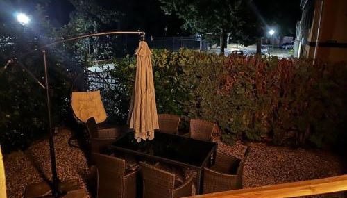 "Ferienwohnung am Schloss" - Ferienwohnung mit Blick auf das Barbyer Schloss, 5 Gehminuten bis zur Elbe - Foto 4, Garden, Garden view