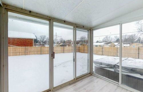 Steps to the HOF-Football Fans Dream Stay - Foto 27