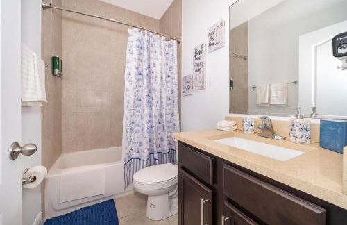 Resort-Style Home in gated community with ammenities close to MCO and Parks! - Foto 14