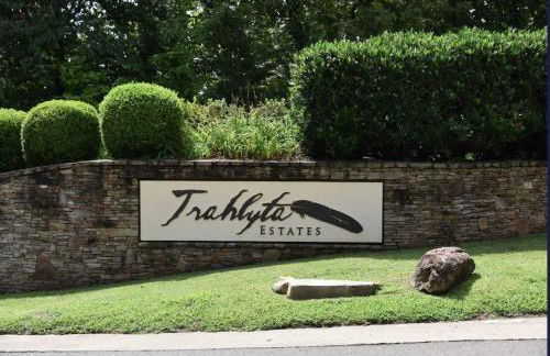 Couples Carriage House Retreat-Wineries & Hiking - Foto 17