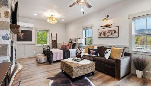 The Highland Cow Room - Newly Built Midway Loft - Foto 3